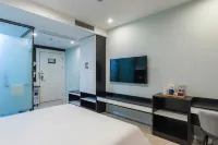 Starway Hotel (Anshun University Nanma Plaza)
