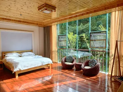 Panxian Guyinxing Inn Hotels near Lufan Railway Station