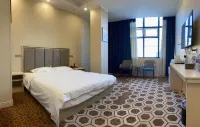 Qinnan Baiya Hotel (Shangshui No. 2 High School) Hotels in Shangshui