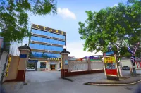 Celestine Hotel - خدمة نقل من وإلى المطار