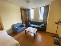 Zhanjiang Fanxing E-sports Apartment