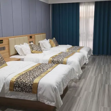 Xinxiang Qingyi Business Hotel