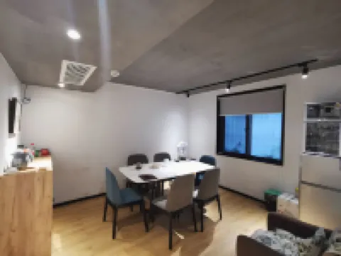 Qingshu Hostel