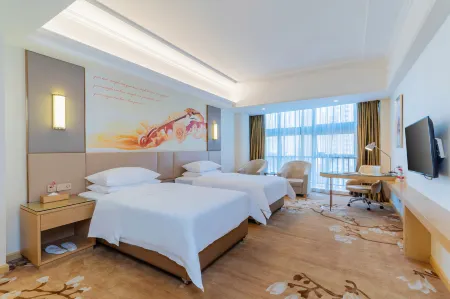 Vienna Hotel (Foshan jiujiang xinji plaza store)