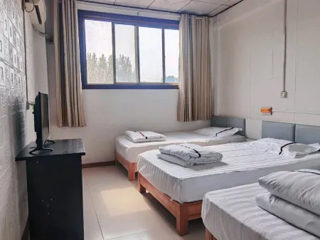 Sishui Jindiyuan Business Hotel Отели в г. Сишуй