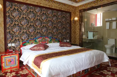 Kangding Jinhong Hotel Hotels near Yuding Snow Viewing Deck
