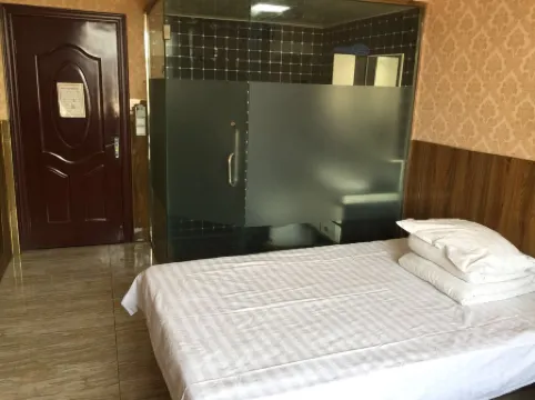 Xinlexianglong Hotel