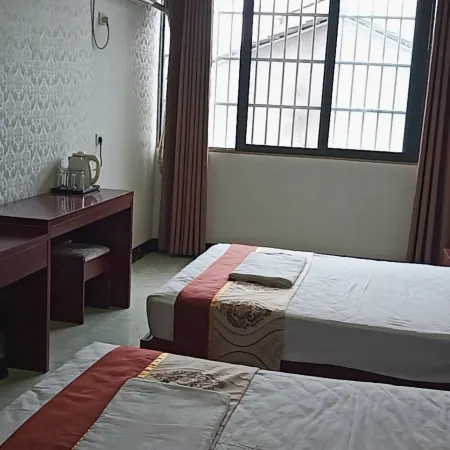 Jingshan Rongxuan Inn