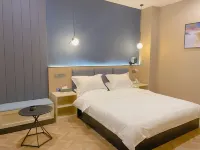857 E-sports Hotel (Nanyang Dream Island Baihe Holiday Park)