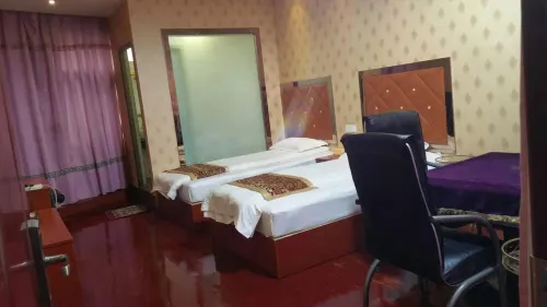 Taichuan Business Hotel