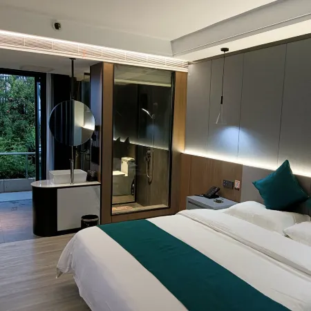 Minquan Baidu Business Hotel
