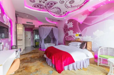 Qianlonghui Theme Hotel Hotels in Xingyi Railway Station