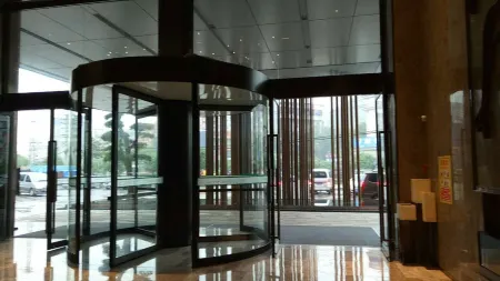 Jiayan Xintianli Hotel