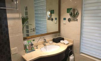 Home Inn Huayi Collection Hotel (Taoqi Road, Kaihua County, Zhangzhou)