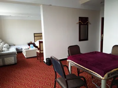 Wuding Qinghui Hotel Hotels near Tiansheng Bridge