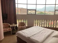 Pinghe Xincheng Hotel - شرفة
