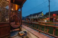 Xitang Liangqi Riverside Design Hotel Отели в г. Цзяшань