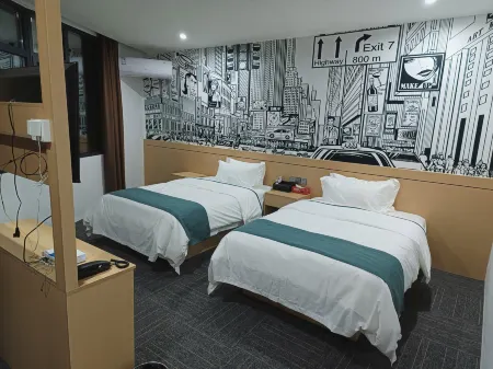 DONGANDAXINBINGUAN Отели рядом с достопримечательностью «Shude Mountain Villa»