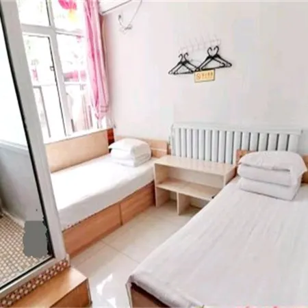 Luanping Famous Farmyard Hotéis em Condado de Luanping