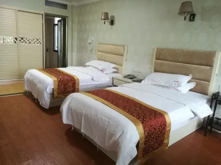 JiaYangHoHel Отели рядом с достопримечательностью «Hunan Vocational College of Science and Technology (Muyun Campus)»