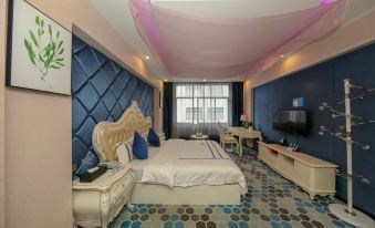 Xingyi Lianshang Theme Hotel