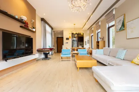 Wanning Ruisixuan Holiday Apartment (Shenzhou Peninsula) Отели рядом с достопримечательностью «Zhouzai Island»