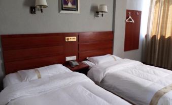 Huaining huaxing run business hotel