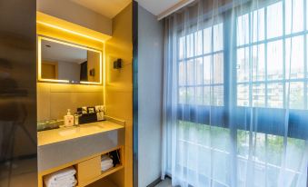 Borrman Hotel (Wuhan Tianhe International Airport Panlong City)