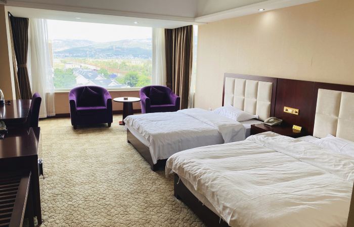 Fumin Pleasant View Hote