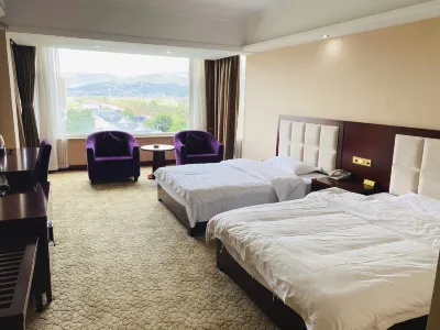 Fumin Pleasant View Hote Hotels near Lvye Xinzong