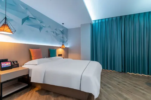 Huaning Hongyun Hotel