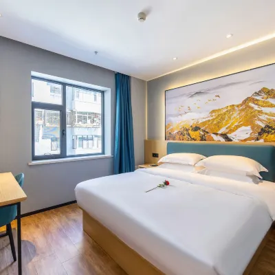 Tuke Light Hotel (Lanzhou Zhongshan Bridge Lanzhou Second Hospital Branch) Hotels near Dazhong Xiang