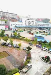 Landing International Hotel - parking