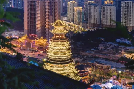 Orange Peninsula Hotel (Zhangzhou Zhongxu Square) Отели рядом со станцией Pizhoudong Railway Station