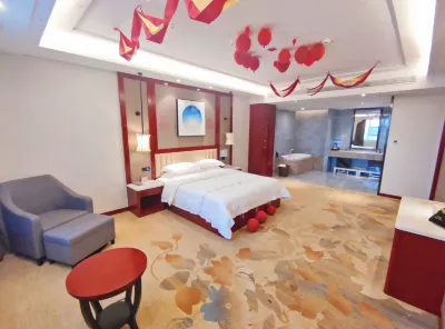 Huarui Mingzhu Hotel Hotels near Dongting Lake Tourism and Resorts Zone