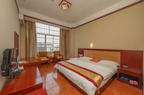 Shilin Hotel (Wenshan North Bus Station Qihua Square Branch)