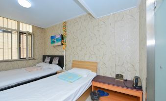 Yanzi Fashion Hostel