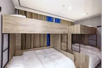 Lanzhou JD E-Sports Hotel (Baicheng Railway Station)