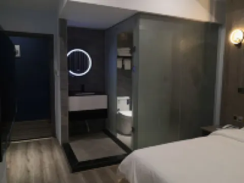 Fengyuan Hotel