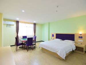 Moon House Chain Hotel (Huangjiang Store)