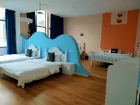 Silin Homestay (Leshan High-speed Railway Shihao Plaza)