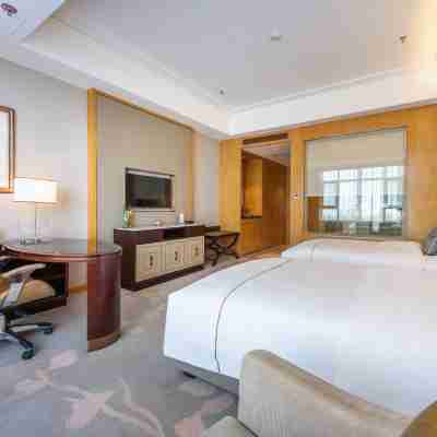 伊寧美景大酒店（六星街景區機場店） Rooms