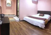 Huilan Hotel (Yantai Railway Station Dayuecheng)