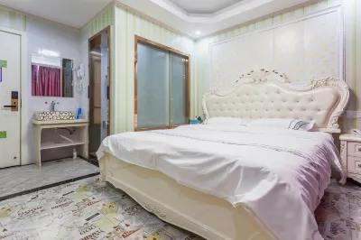 Kunshan Meet Theme Hotel Отели рядом с достопримечательностью «Сюй Цуй (ПВД Цин Тан)»