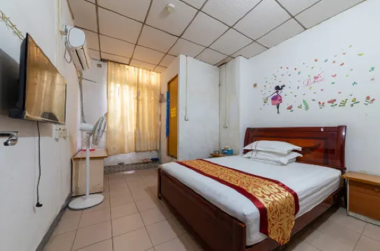 Foshan Lishui Anyi Apartment (Mengli Shuixiang Shop)