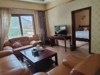 Qufu Carridge Hotel Hotels near Yanjing Catholic Church