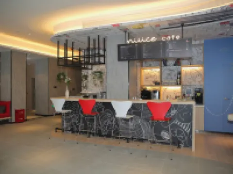 Ibis Hotel (Kangding) Hoteles en Kangding