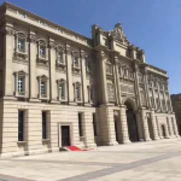 青島山居度假公寓（東方影都融創茂店）