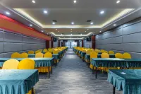 Vienna International Hotel (Jingzhou High-speed Railway Station Fangte Branch) Hotels in Jingzhou