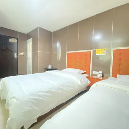 Yongcheng Zijinghua Fashion Hotel